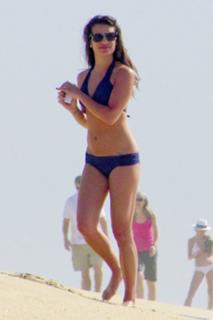 Lea Michele feet photo thumbnail