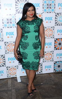 Mindy Kaling feet photo thumbnail