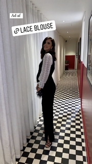 Lucy Mecklenburgh feet photo thumbnail