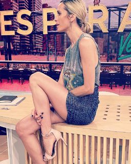 Julieta Prandi feet photo thumbnail