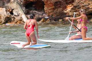 Lucy Mecklenburgh feet photo thumbnail