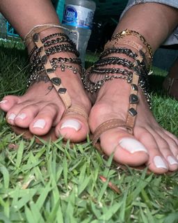 Karin Klemp feet photo thumbnail