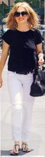 Julianne Moore feet photo thumbnail