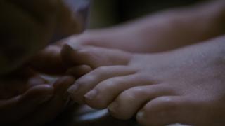 Charlize Theron feet photo thumbnail