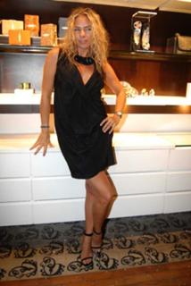 Adriane Galisteu feet photo thumbnail
