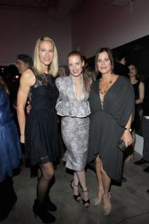 Jessica Chastain feet photo thumbnail