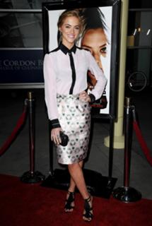 Emily Wickersham feet photo 2