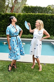 Reese Witherspoon feet photo thumbnail