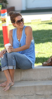 Brooke Burke feet photo thumbnail
