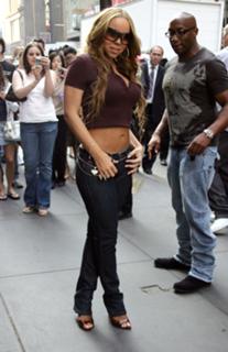 Mariah Carey feet photo thumbnail