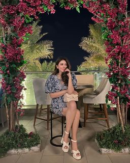 Hansika Motwani feet photo thumbnail