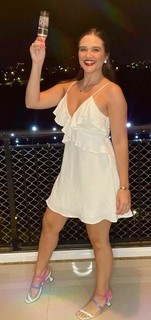 Juliana Paiva feet photo thumbnail