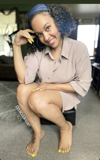 Deedee Rican feet photo thumbnail