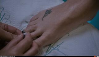 Charlize Theron feet photo thumbnail