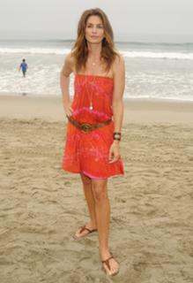 Cindy Crawford feet photo thumbnail