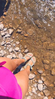 Zaira Nara feet photo thumbnail