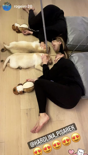 Karolina Pisarek feet photo thumbnail