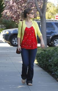 Olivia Wilde feet photo thumbnail
