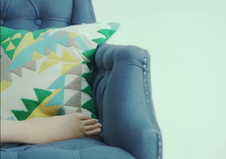 Ai Shinozaki feet photo thumbnail