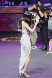 Mi Yang feet photo thumbnail