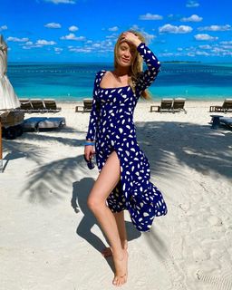 Laura Whitmore feet photo thumbnail