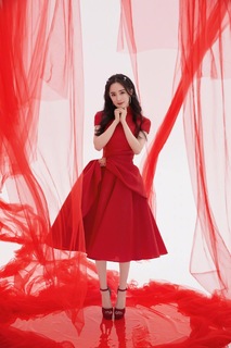 Mi Yang feet photo thumbnail