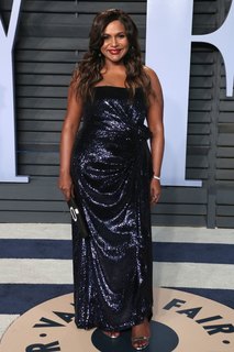 Mindy Kaling feet photo thumbnail
