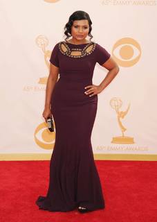 Mindy Kaling feet photo thumbnail