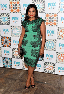Mindy Kaling feet photo thumbnail