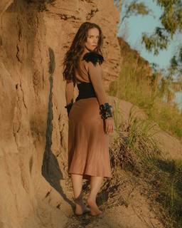 Natalia Oreiro feet photo thumbnail