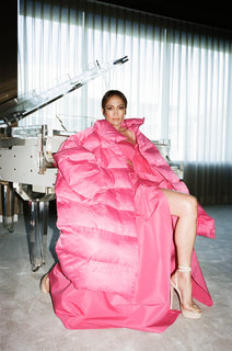 Jennifer Lopez feet photo thumbnail