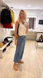 Julieta Prandi feet photo thumbnail