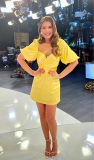 Vanessa Claudio feet photo thumbnail