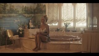 Lily James feet photo thumbnail