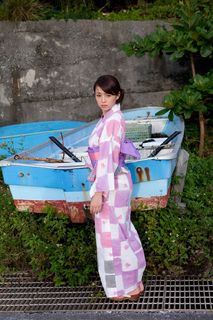 Ai Shinozaki feet photo thumbnail