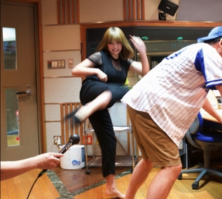 Ai Shinozaki feet photo thumbnail