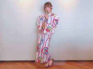 Ai Shinozaki feet photo thumbnail