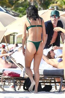 Chantel Jeffries feet photo thumbnail