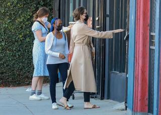 Angelina Jolie feet photo thumbnail