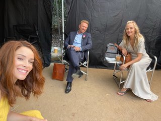 Kim Raver feet photo thumbnail