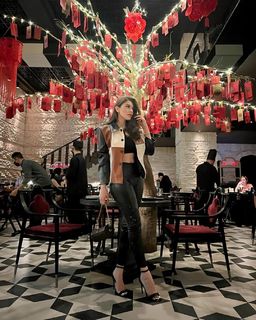 Hansika Motwani feet photo thumbnail