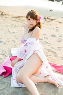 Ai Shinozaki feet photo thumbnail