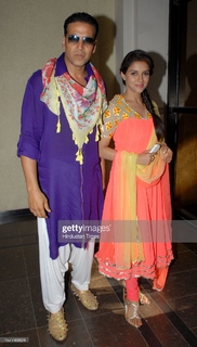 Asin Thottumkal feet photo 3
