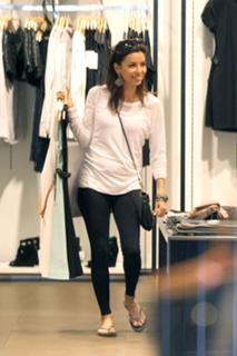 Eva Longoria feet photo thumbnail