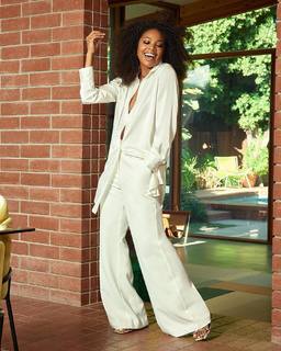 Gabrielle Union feet photo thumbnail