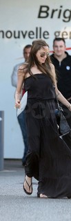 Angelina Jolie feet photo thumbnail