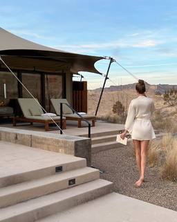Josephine Skriver feet photo thumbnail