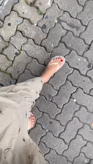 Franciely Freduzeski feet photo thumbnail