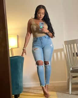 Angela Simmons feet photo thumbnail