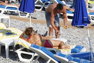 Coleen Rooney feet photo thumbnail